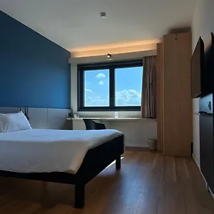 vizitați hotelul